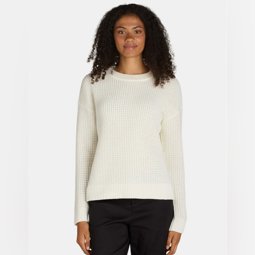 🍁🍂6 FOR $10!! 🍂🍁 Women's Classic White Sweater